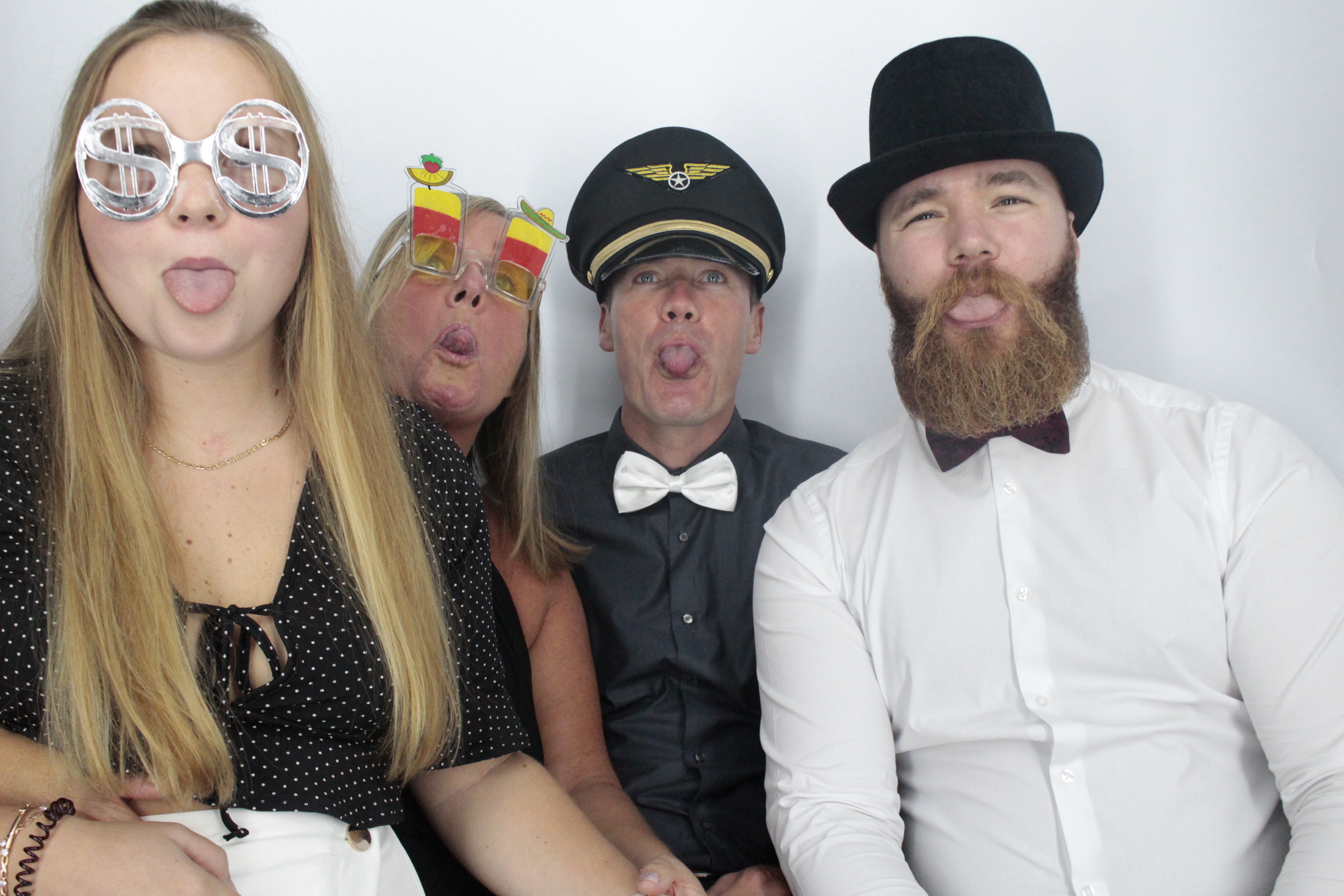 Morgan's 21st Birthday  | View more photos from the event at gallery.myphotoboothexperience.co.uk/u/MyPhotoBoothExperienceLtd/Morgans-21st-Birthday